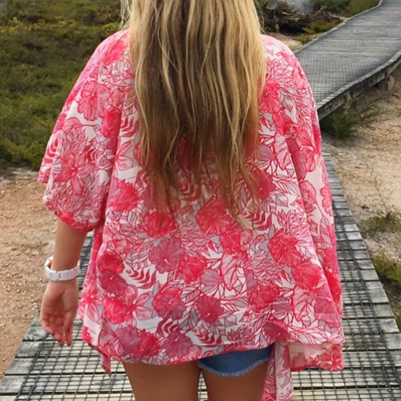 Roxy Kimono - Picture 3 of 10